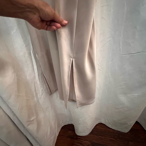 NWT Gianni Bini Satin V-Neck Sleeveless Slip Midi Dress - Champagne color - Picture 5 of 5